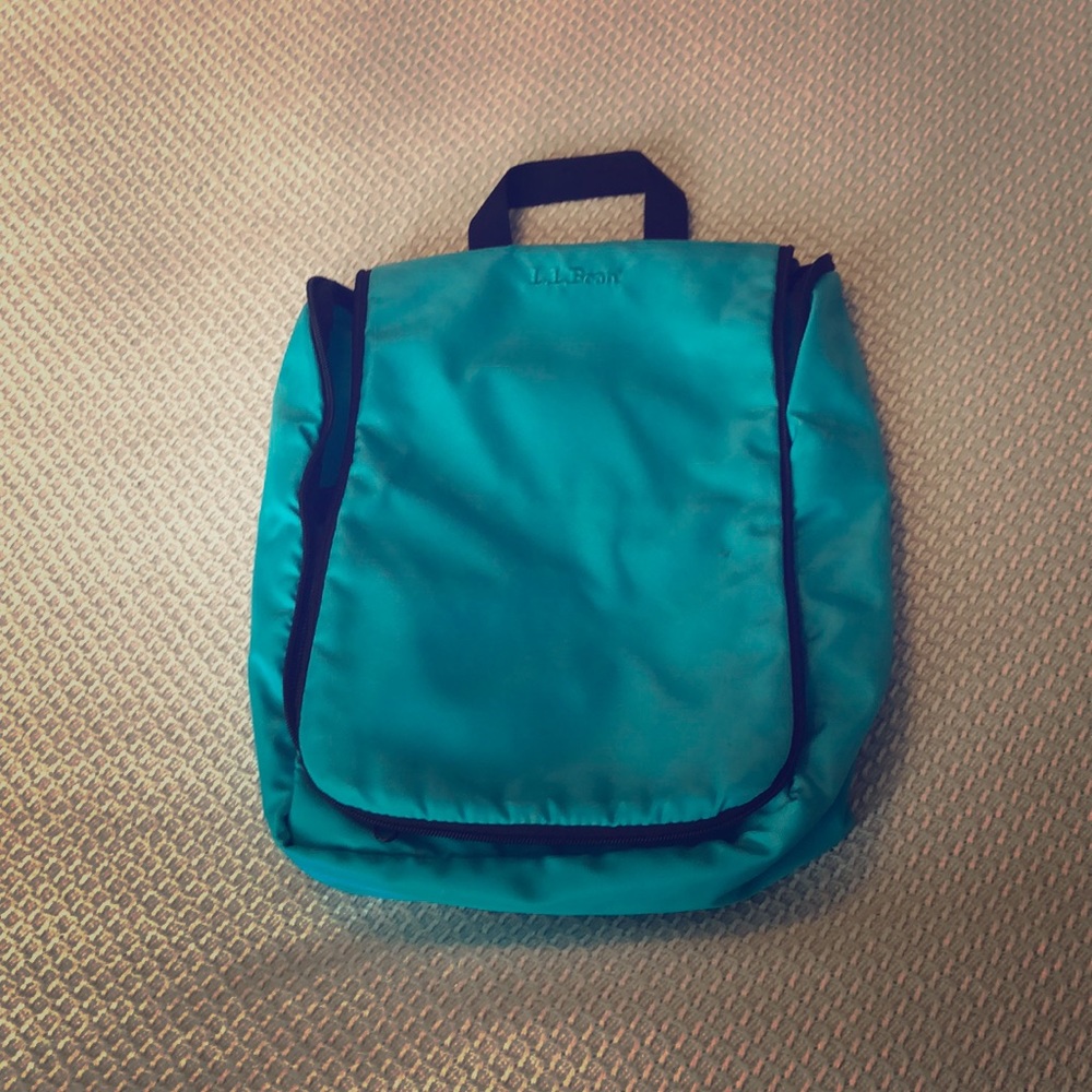 L.L.Bean hanging car organizer or toiletries tote